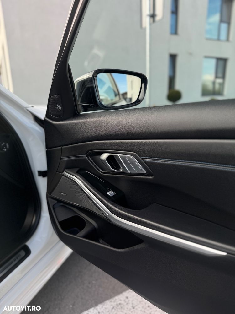 BMW Seria 3 320d Sport-Aut. M Sport - 16