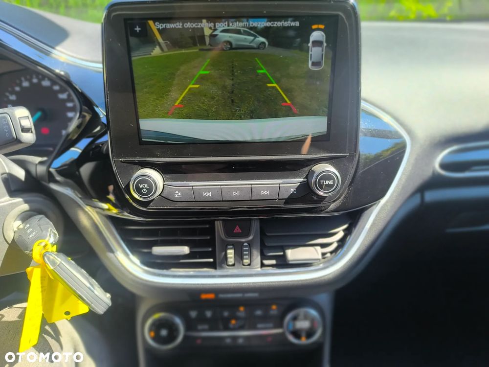 Ford Fiesta - 12