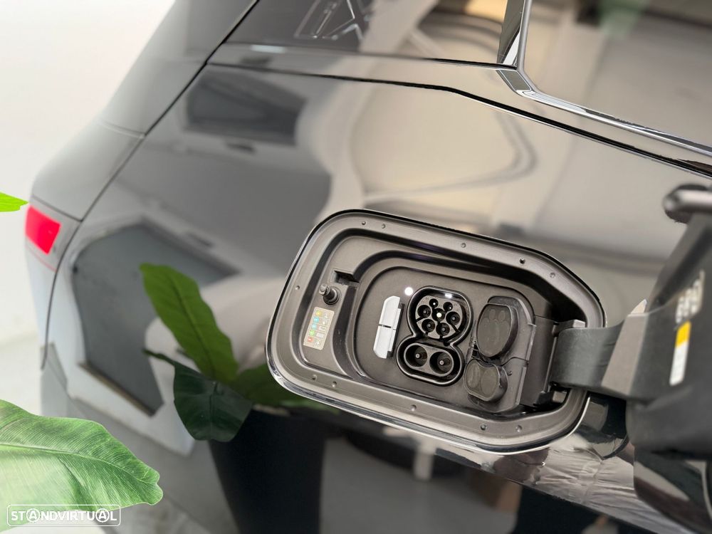 BMW iX xDrive 50 Pack Desportivo - 37
