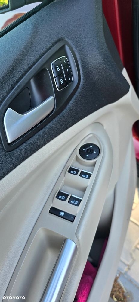 Ford Escape - 9