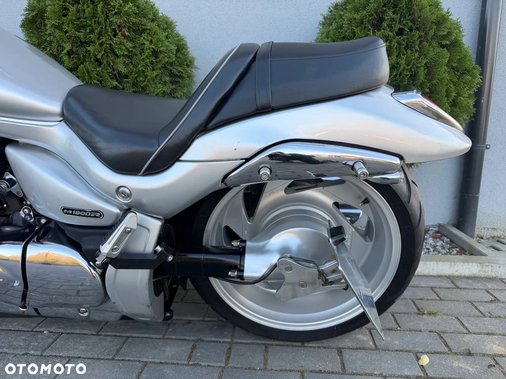 Suzuki VZ - 28
