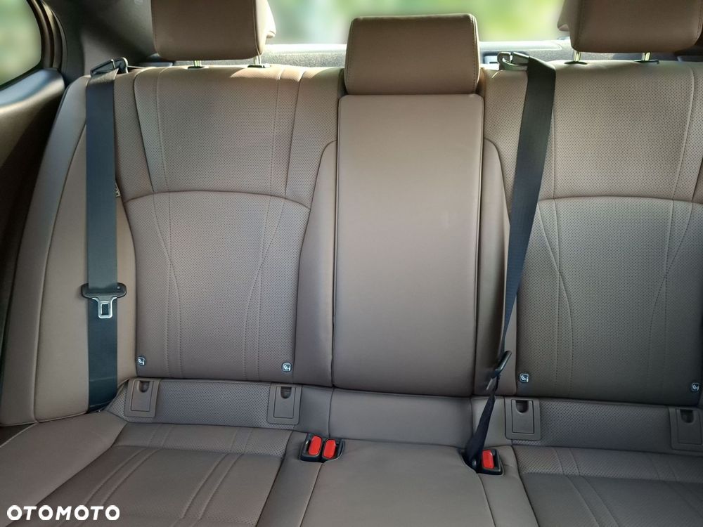 Lexus ES 300h Prestige - 30