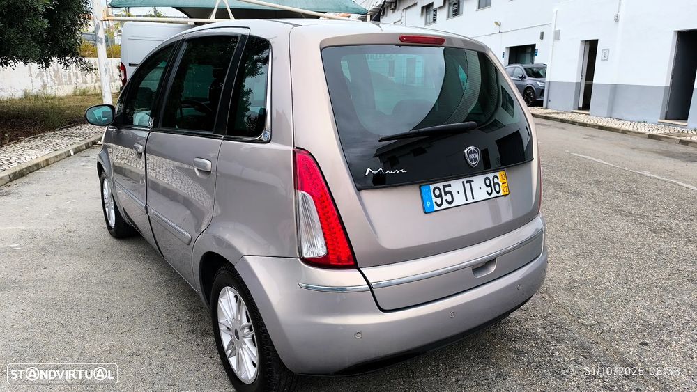 Lancia Musa 1.3 16V M-jet Oro - 15