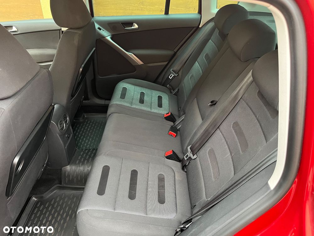Volkswagen Tiguan 2.0 TDI DPF 4Motion BlueMotion Technology Sport & Style - 15
