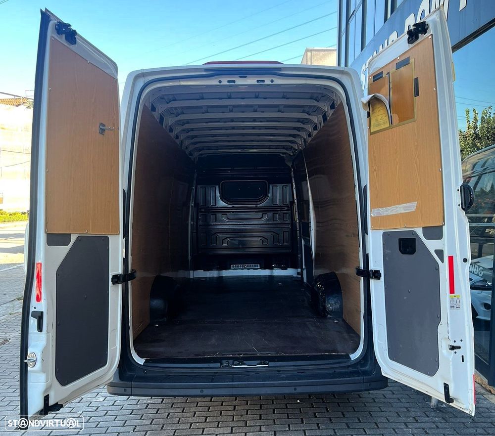 VW Crafter 35 2.0 TDI L5H3 Super Longo Tecto Alto - 22