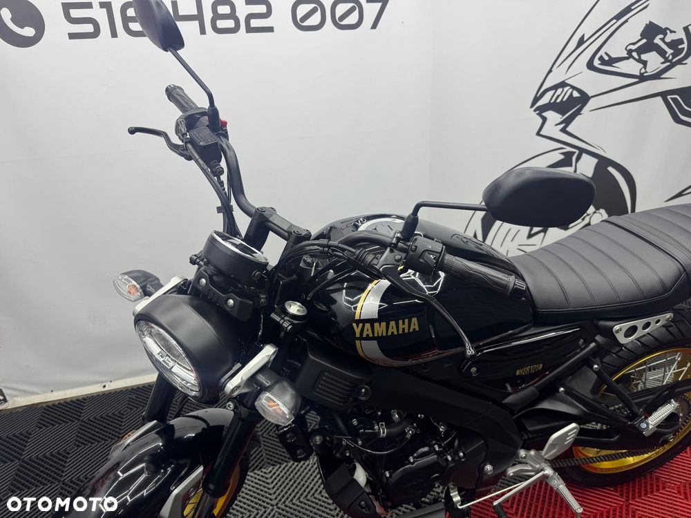 Yamaha XSR - 10