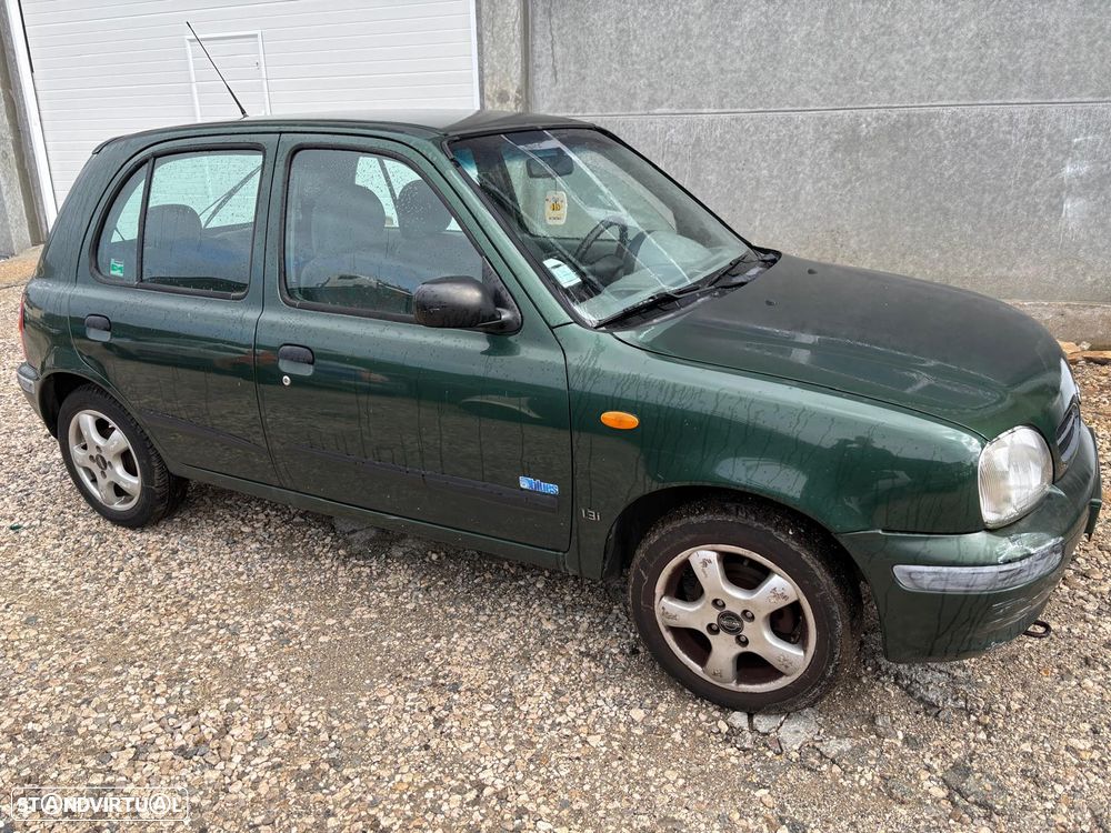 Nissan Micra K11 de 1999 para peças - 3