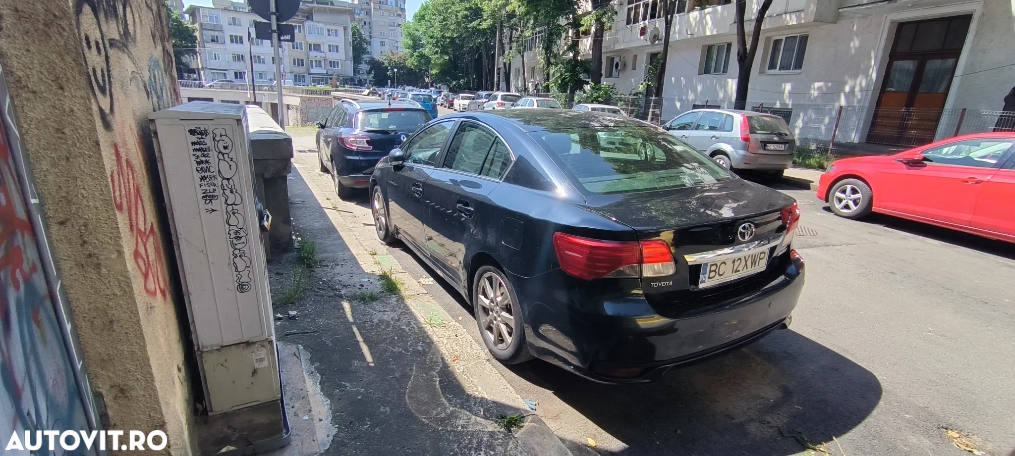 Toyota Avensis 2.0 D-4D Elegance - 2
