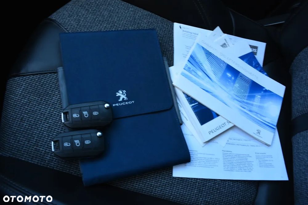 Peugeot 5008 1.6 BlueHDI Allure S&S EAT6 - 16