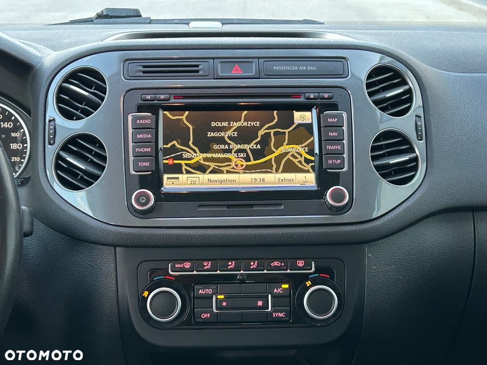Volkswagen Tiguan - 17
