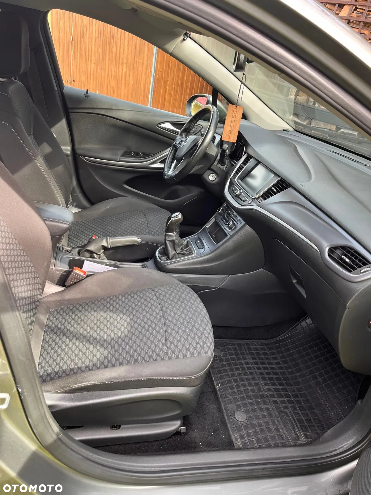 Opel Astra V 1.4 T Enjoy S&S - 9