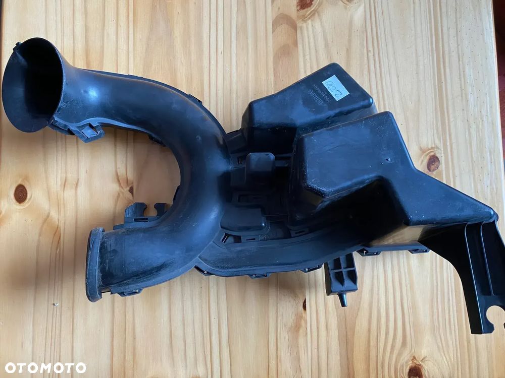 REZONATOR POWIETRZA NISSAN 1KT2A 70390758 - 2