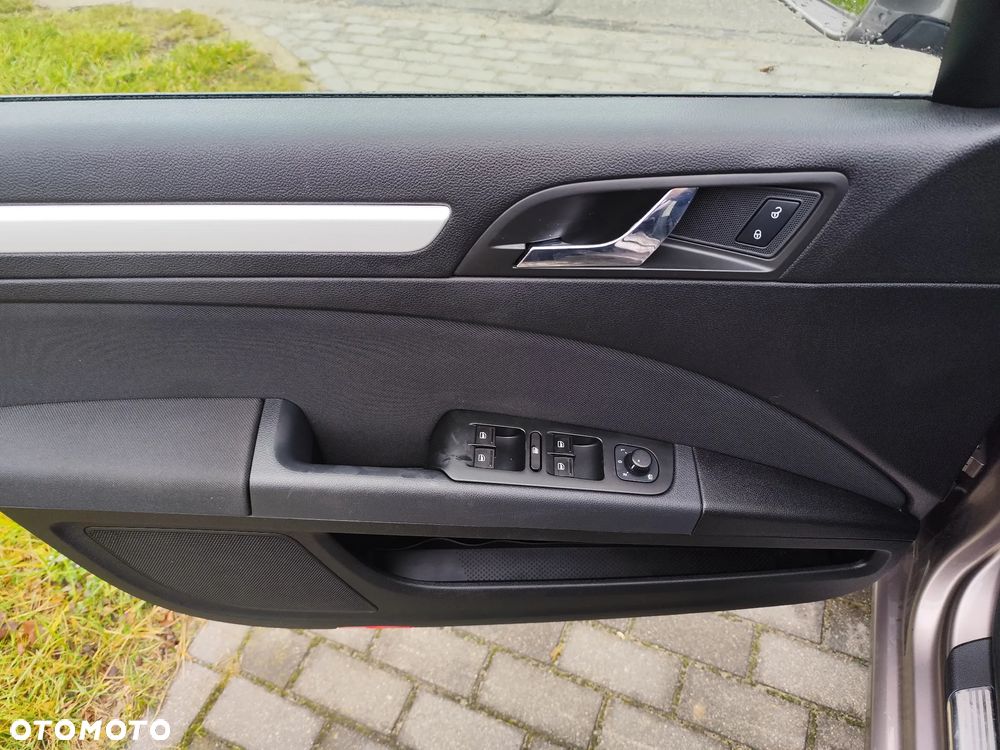 Skoda Superb 2.0 TDI Family - 23