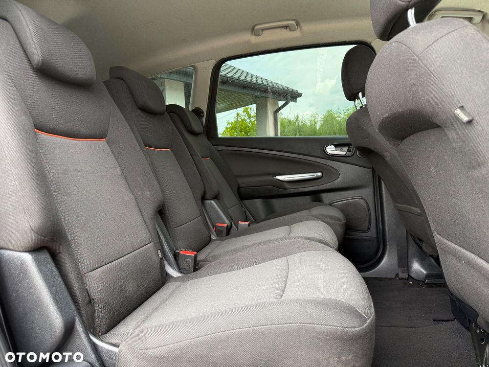 Ford S-Max 2.0 TDCi Titanium - 28