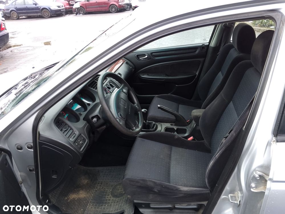Honda Accord VI FL (00-02r.) 1.8 B 136KM. Silnik F18B2 Skrzynia 5MT lakier NH623M - SATIN SILVER.Cały na części. GWARANCJA !!! - 8