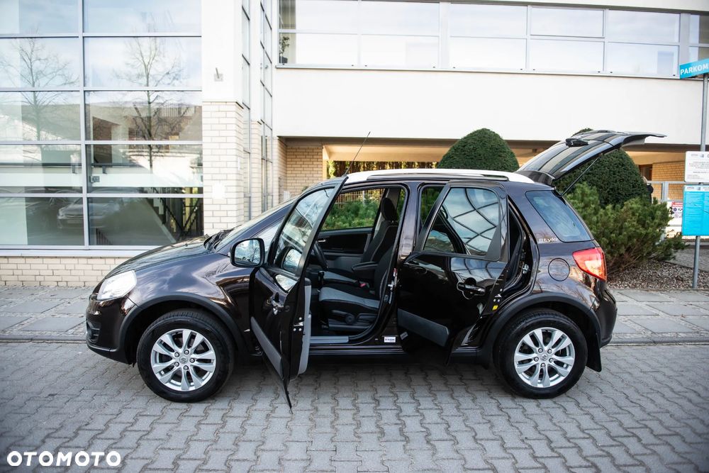 Suzuki SX4 1.6 VVT 4x4 Style - 9