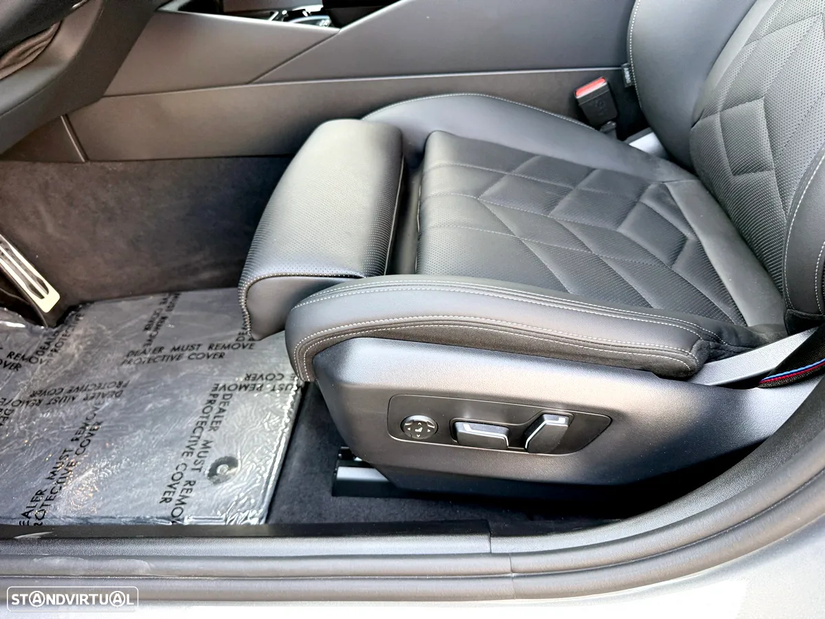 BMW 530 e Pack Desportivo M Pro - 25
