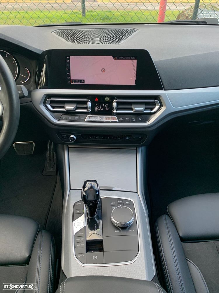 BMW 320 d Pack M Shadow Auto - 23