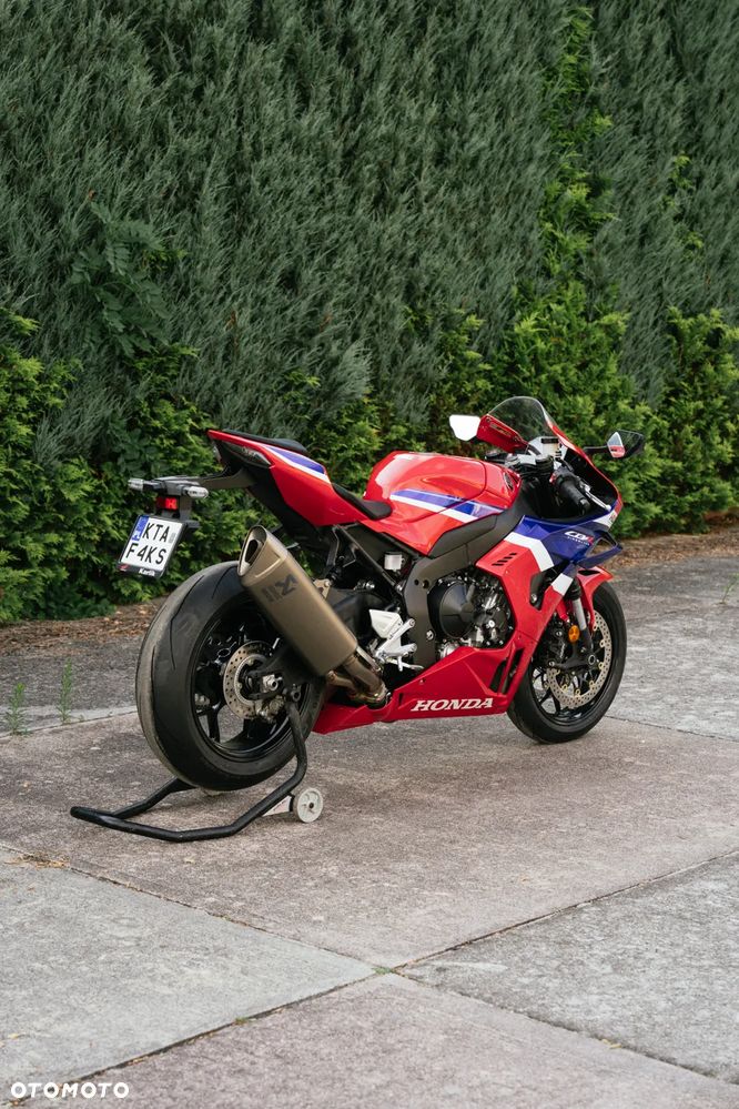 Honda CBR - 11