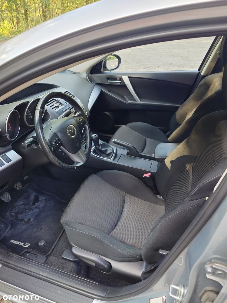 Mazda 3 - 17