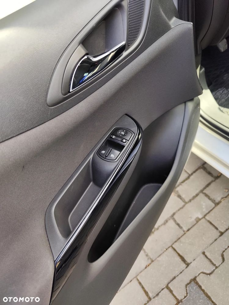 Opel Corsa 1.4 Enjoy - 11