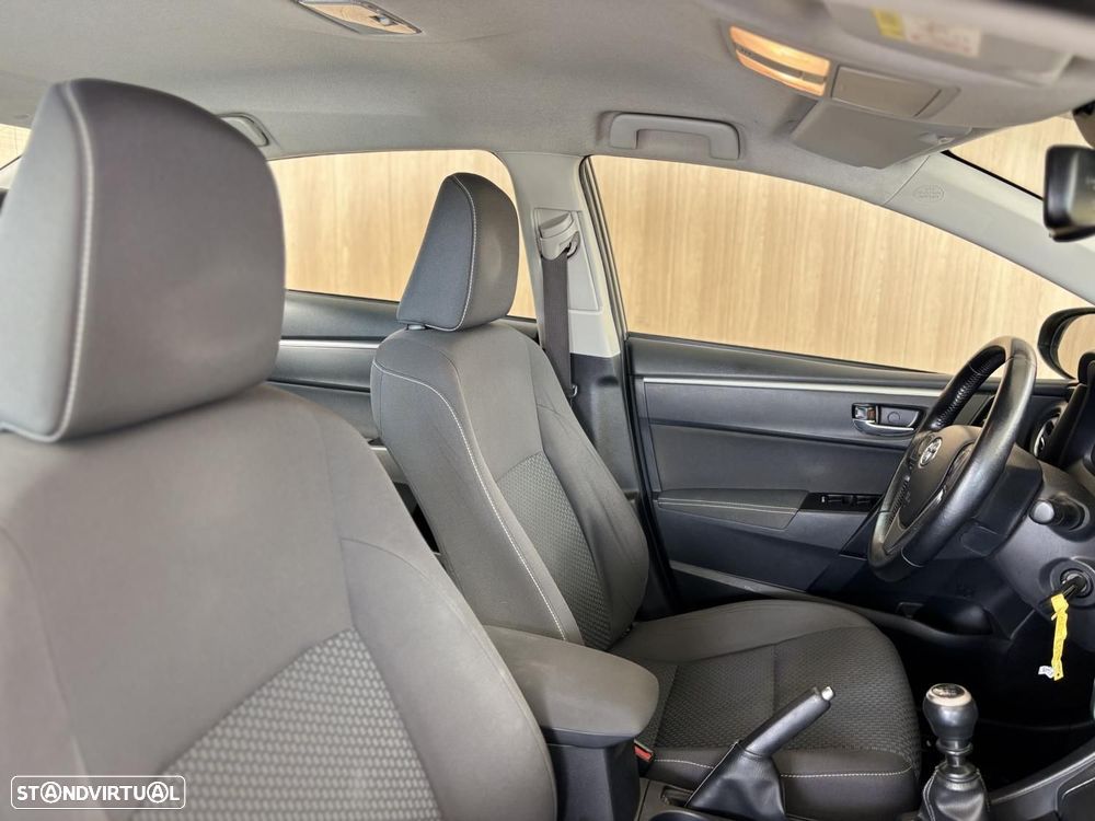 Toyota Corolla - 11