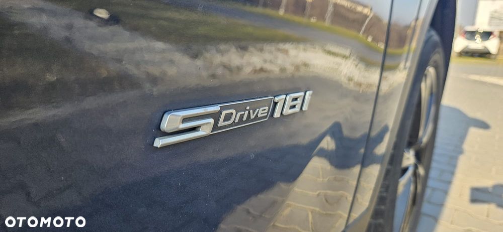 BMW X1 sDrive18i - 16