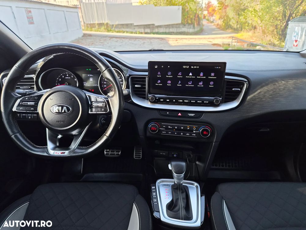 Kia Ceed - 14