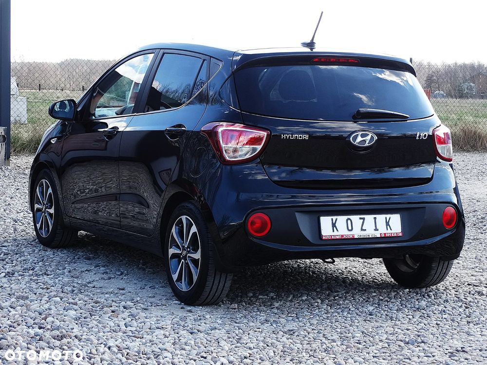Hyundai i10 1.2 YES!+ - 17