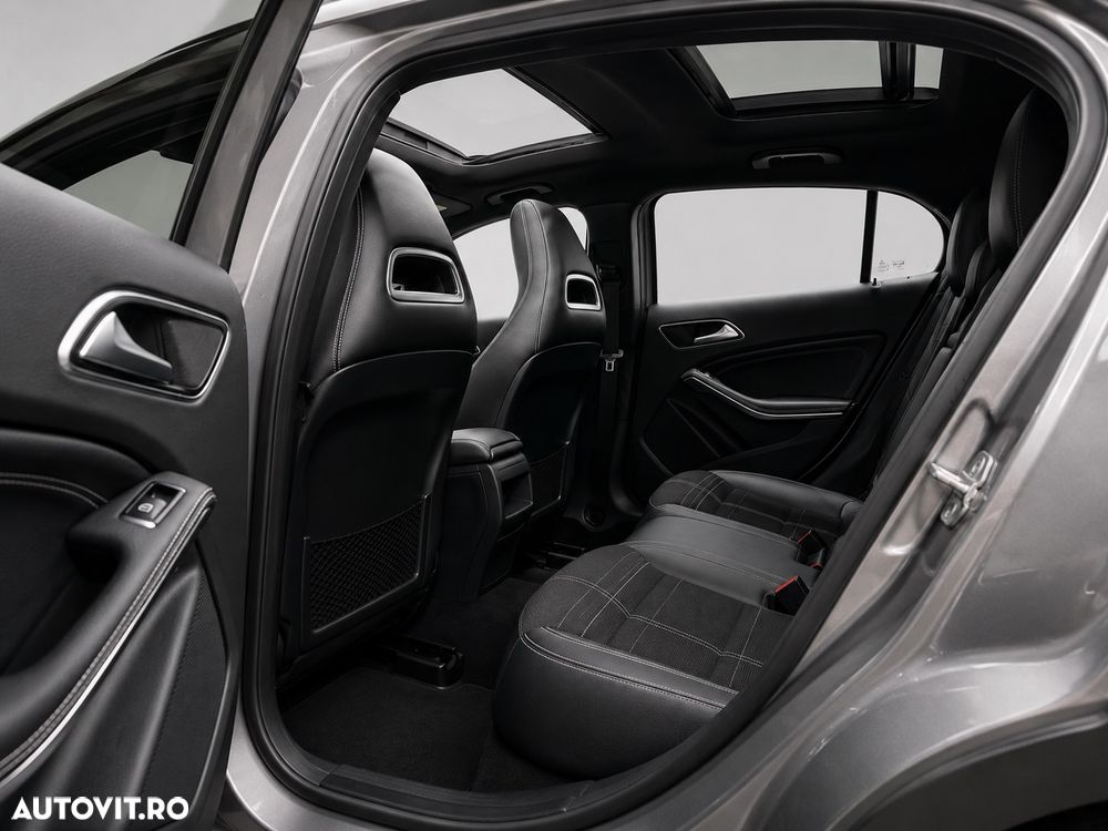 Mercedes-Benz GLA - 8