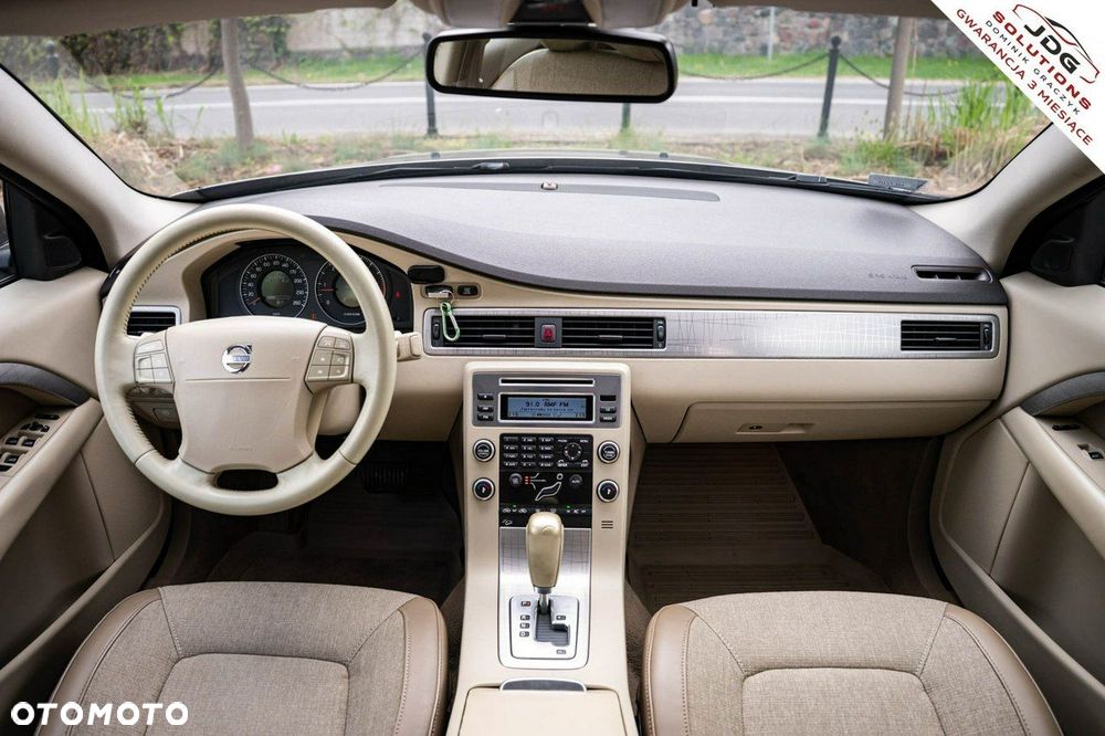 Volvo XC 70 - 21