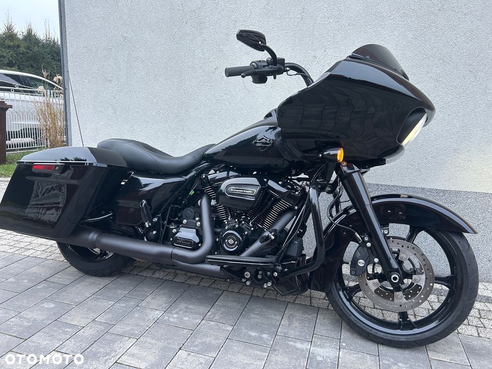 Harley-Davidson Touring Road Glide - 1