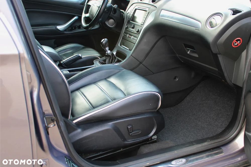 Ford Mondeo 2.0 TDCi Titanium - 18