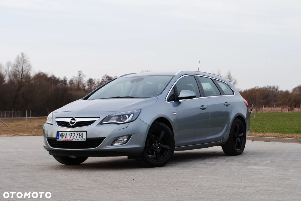 Opel Astra 1.4 Turbo Cosmo - 1