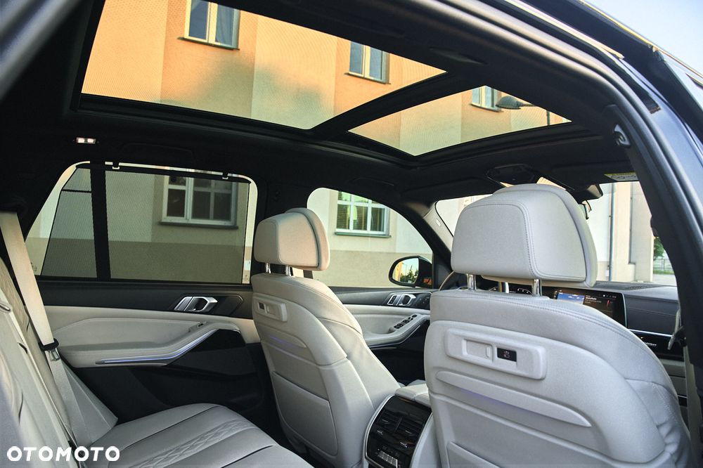 BMW X5 M M50d - 33