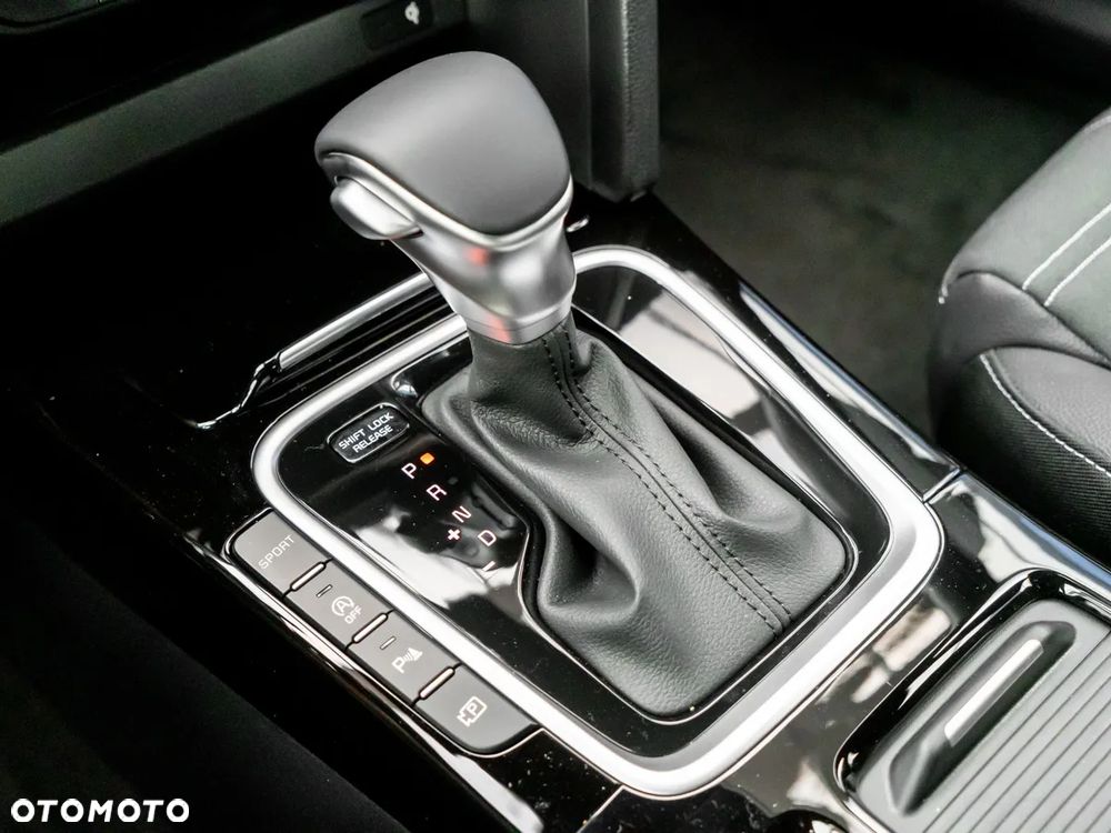 Kia XCeed 1.6 T-GDI Tribute DCT - 23