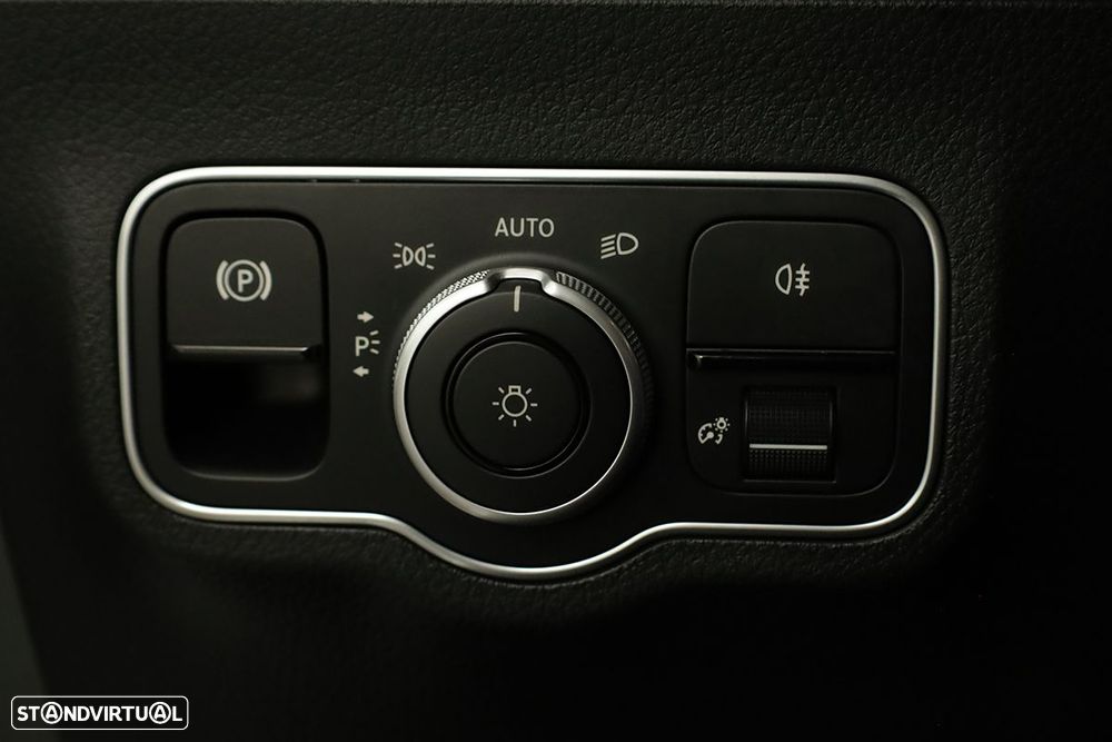 Mercedes-Benz B 250 e AMG Line - 19