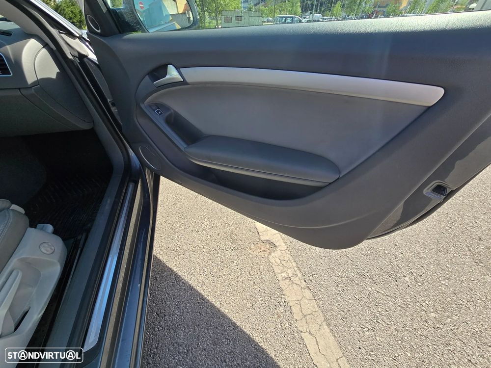 Audi A5 2.0 TDI DPF multitronic - 13