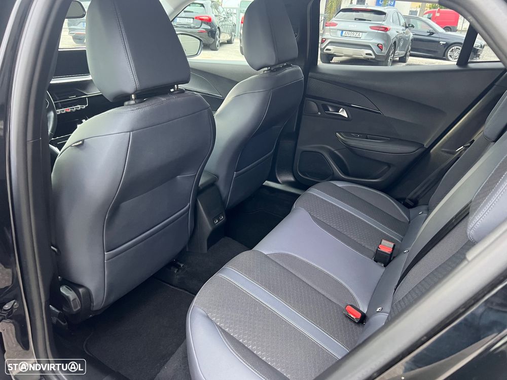 Peugeot 2008 1.5 BlueHDi Allure Pack EAT8 - 17