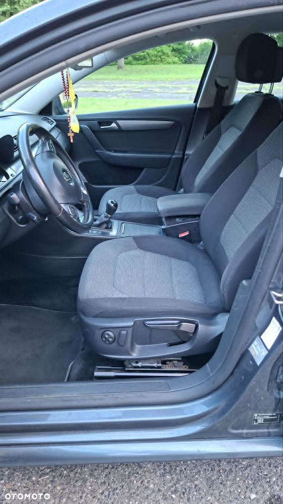 Volkswagen Passat 1.6 TDI Trendline - 13