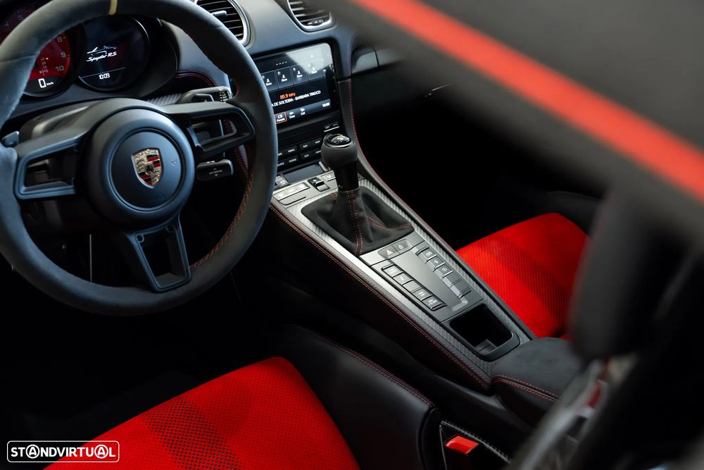 Porsche 718 Spyder RS - 19