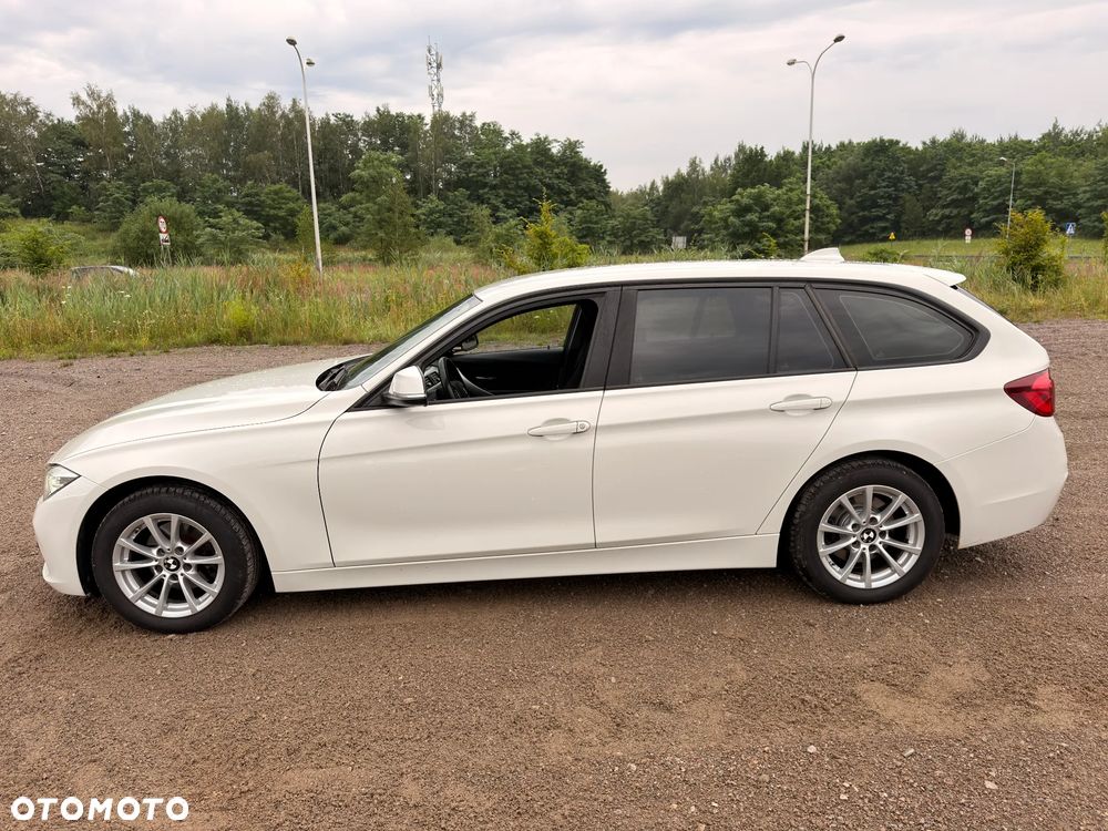 BMW Seria 3 320i xDrive - 3