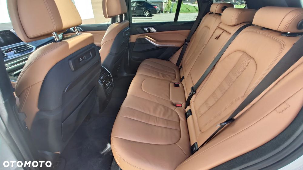 BMW X5 xDrive40i xLine - 11