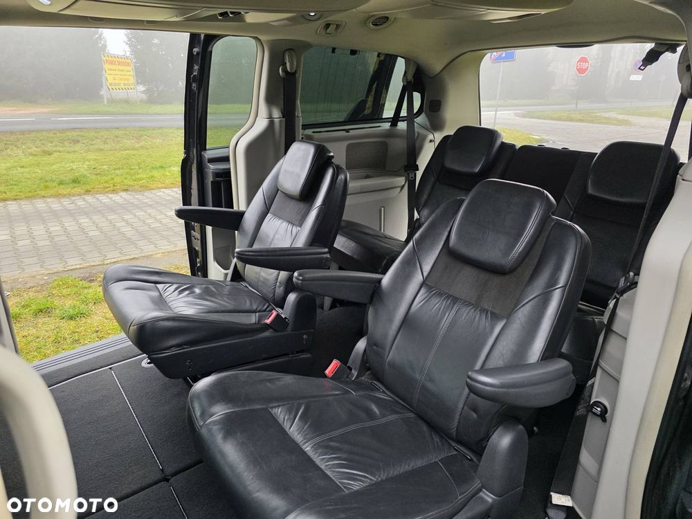 Chrysler Grand Voyager 2.8 CRD Limited - 11