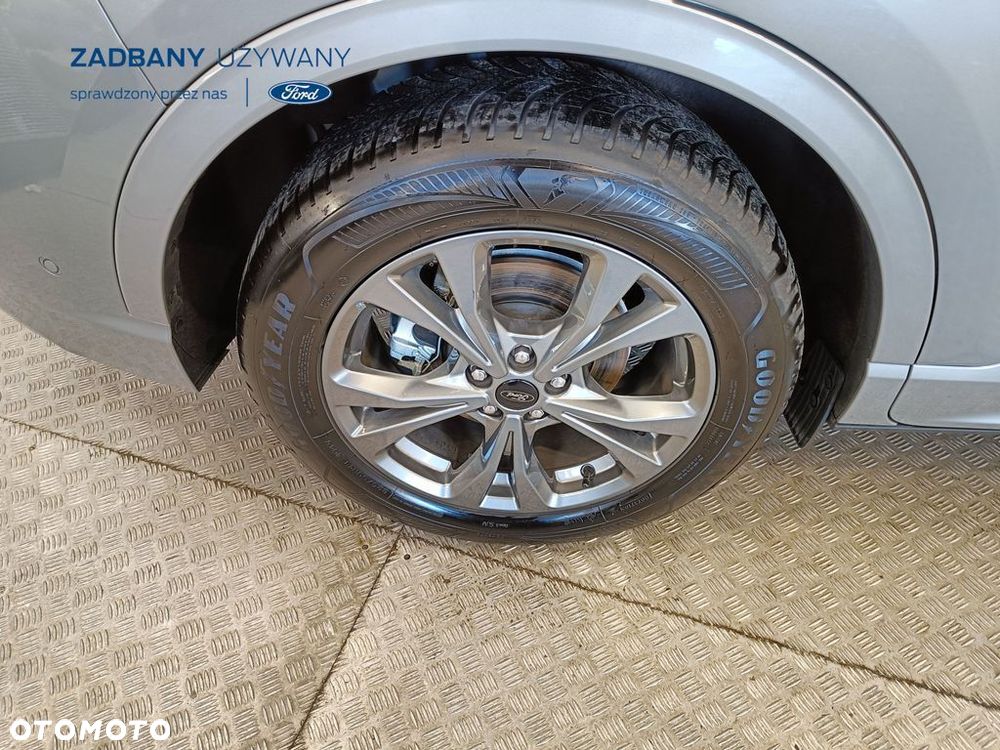 Ford Kuga 2.0 EcoBlue 4x4 ST-LINE X - 34