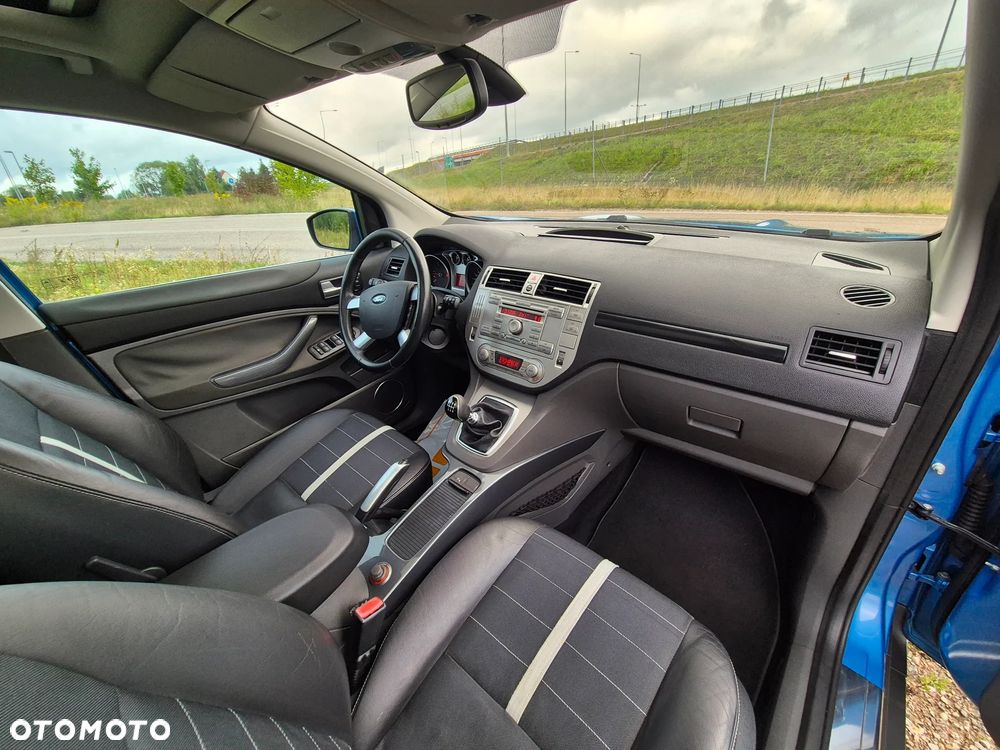 Ford Kuga 2.0 TDCi 2x4 Titanium - 33