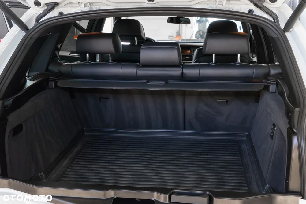 BMW X5 xDrive35d - 16