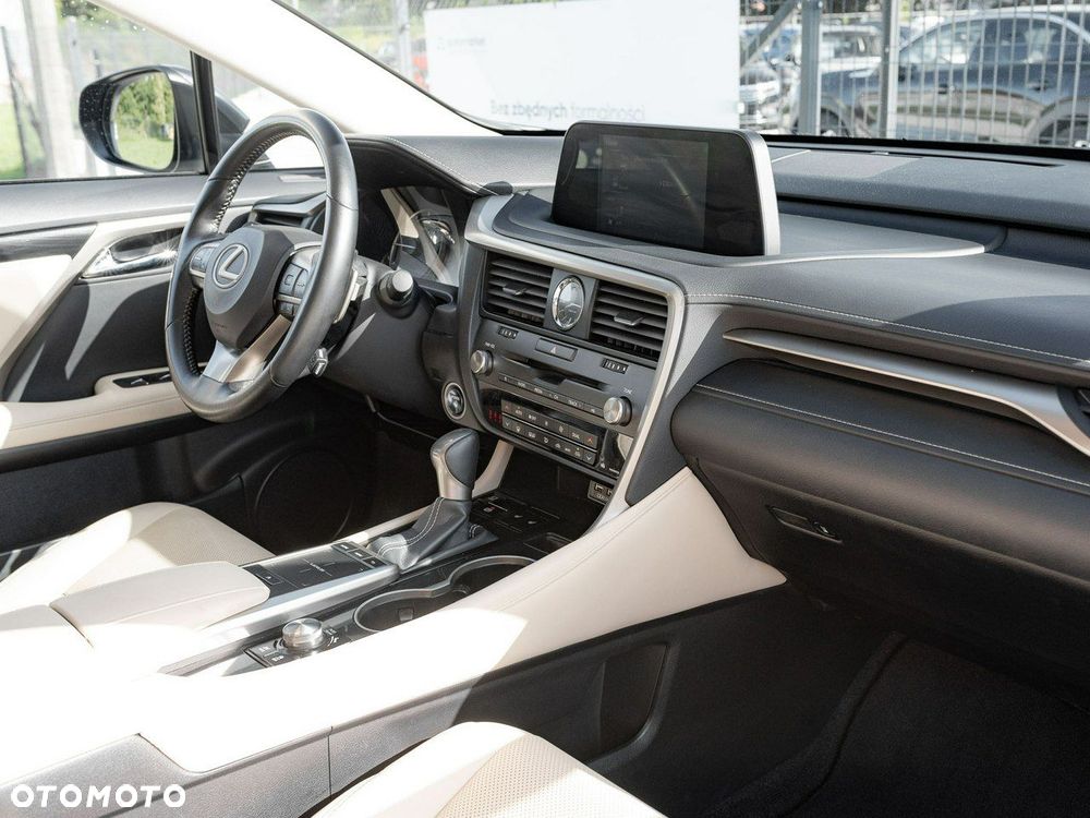 Lexus RX - 38