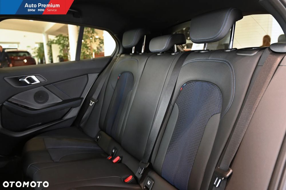 BMW Seria 1 118i - 17