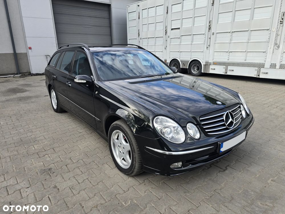 Mercedes-Benz Klasa E 320 CDI T Avantgarde - 2